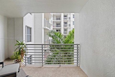 Condo in Hollywood, Florida, 2 bedrooms  № 1889561 - photo 19