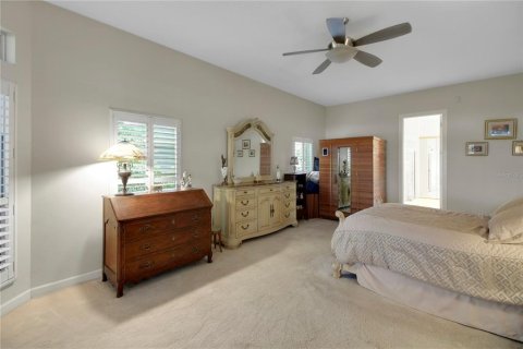 House in Mount Dora, Florida 3 bedrooms, 281.31 sq.m. № 1916217 - photo 27