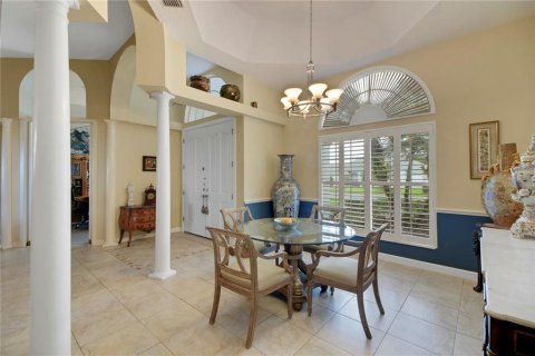 House in Mount Dora, Florida 3 bedrooms, 281.31 sq.m. № 1916217 - photo 17