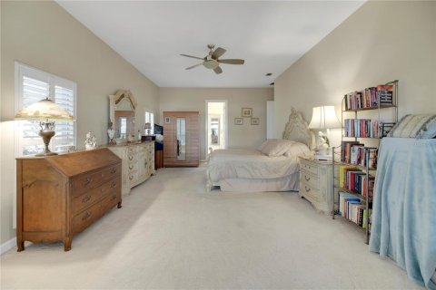 House in Mount Dora, Florida 3 bedrooms, 281.31 sq.m. № 1916217 - photo 26