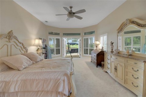 House in Mount Dora, Florida 3 bedrooms, 281.31 sq.m. № 1916217 - photo 24