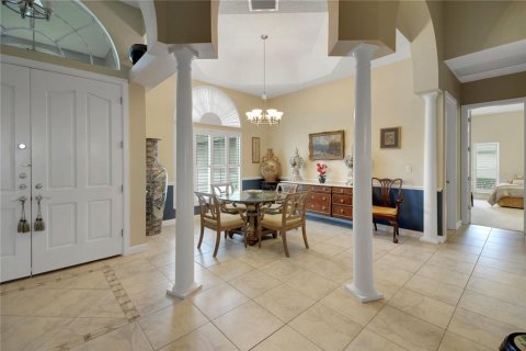 House in Mount Dora, Florida 3 bedrooms, 281.31 sq.m. № 1916217 - photo 14