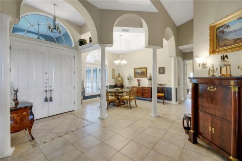 House in Mount Dora, Florida 3 bedrooms, 281.31 sq.m. № 1916217 - photo 6
