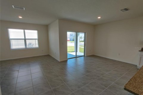 House in Wesley Chapel, Florida 4 bedrooms, 171.5 sq.m. № 1846370 - photo 7