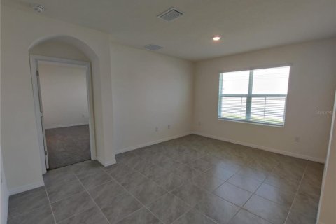 House in Wesley Chapel, Florida 4 bedrooms, 171.5 sq.m. № 1846370 - photo 8