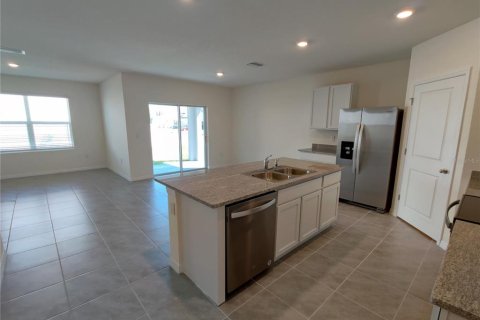 House in Wesley Chapel, Florida 4 bedrooms, 171.5 sq.m. № 1846370 - photo 5