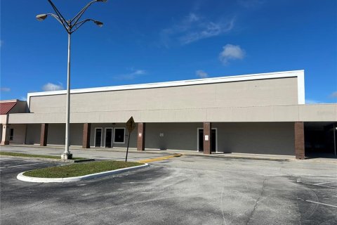 Immobilier commercial à Ocala, Floride 12877.8 m2 № 2412647