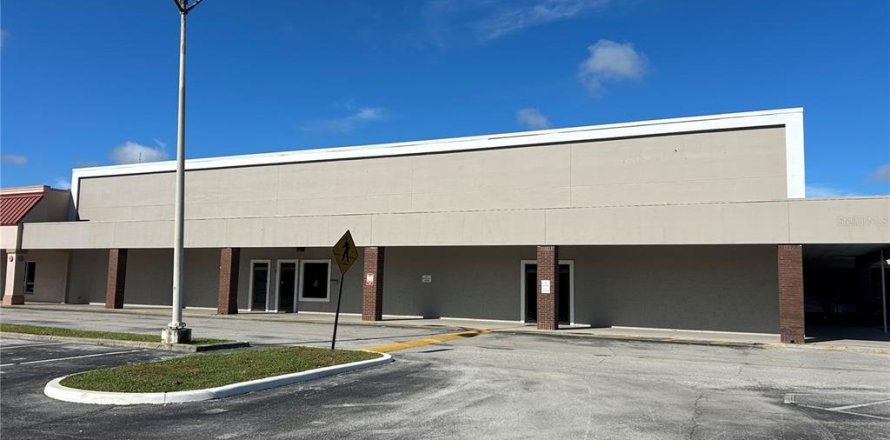 Immobilier commercial à Ocala, Floride 12877.8 m2 № 2412647
