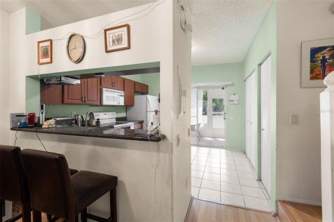 Adosado en venta en Tampa, Florida, 2 dormitorios, 110 m2 № 1765673 - foto 9