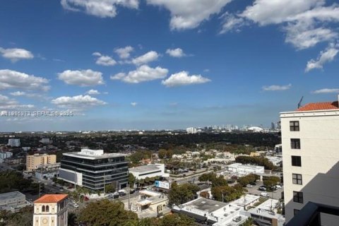 Condo in Coral Gables, Florida, 2 bedrooms № 2089530 - photo 29