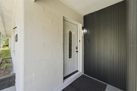 Casa en venta en Tampa, Florida, 4 dormitorios, 166.57 m2 № 2210136 - foto 6