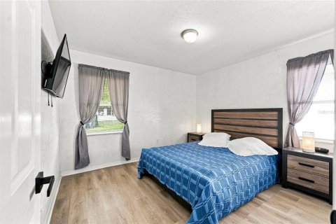 Casa en venta en Tampa, Florida, 4 dormitorios, 166.57 m2 № 2210136 - foto 27