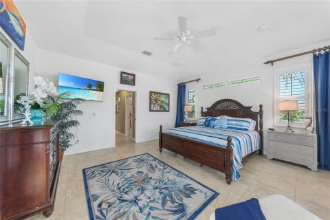 House in Punta Gorda, Florida 4 bedrooms, 311.13 sq.m. № 1893804 - photo 19