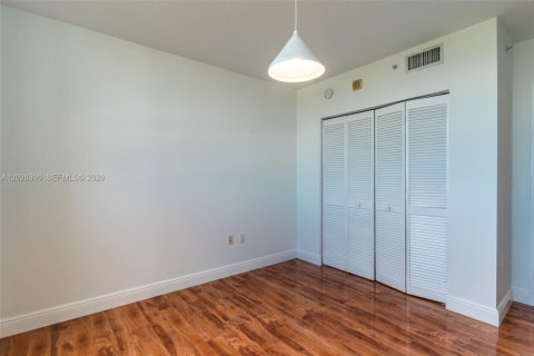 Снять в аренду кондоминиум в Авентура, Флорида 3 спальни, 141.68м2, № 2078115 - фото 10