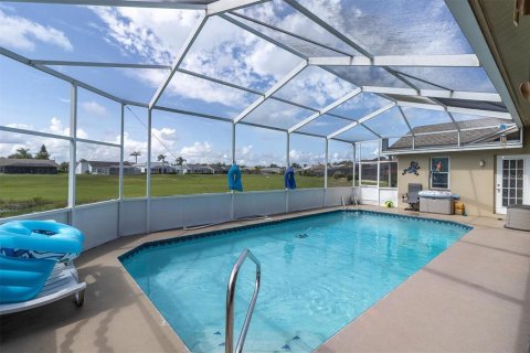 Casa en venta en Hudson, Florida, 4 dormitorios, 227.33 m2 № 2215922 - foto 4