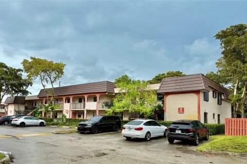 Condominio en alquiler en Miami, Florida, 3 dormitorios, 117.61 m2 № 1960152 - foto 20