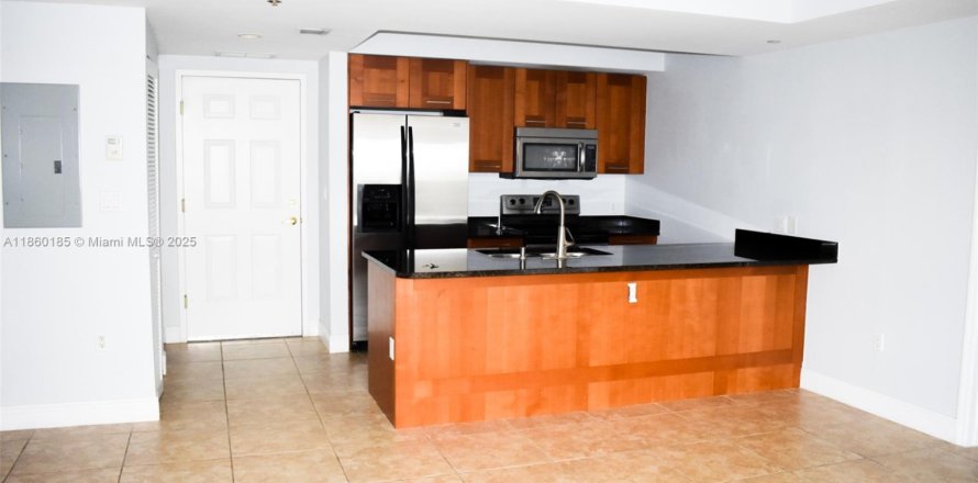 Condominio en Coral Gables, Florida, 2 dormitorios  № 1886603