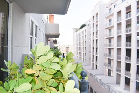 Condominio en alquiler en Coral Gables, Florida, 2 dormitorios, 90.12 m2 № 1886603 - foto 16