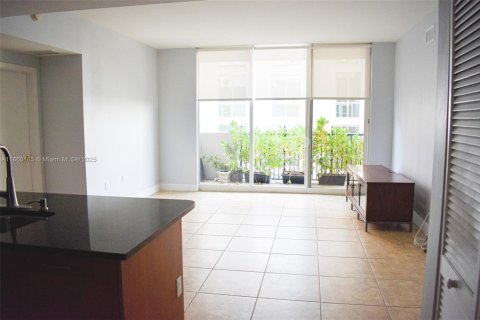 Condominio en alquiler en Coral Gables, Florida, 2 dormitorios, 90.12 m2 № 1886603 - foto 18