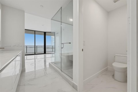 Снять в аренду кондоминиум в Майами, Флорида 2 спальни, 121.33м2, № 2058005 - фото 21