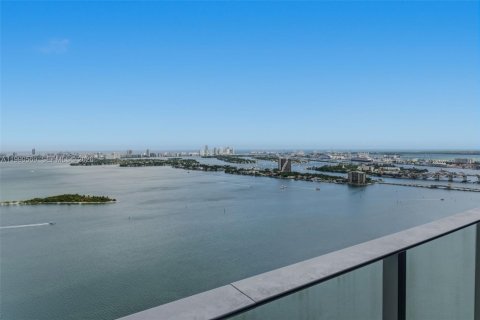 Снять в аренду кондоминиум в Майами, Флорида 2 спальни, 121.33м2, № 2058005 - фото 13