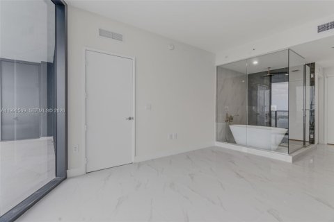 Снять в аренду кондоминиум в Майами, Флорида 2 спальни, 121.33м2, № 2058005 - фото 16