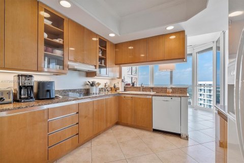 Купить кондоминиум в Авентура, Флорида 3 спальни, 203.46м2, № 1958086 - фото 8