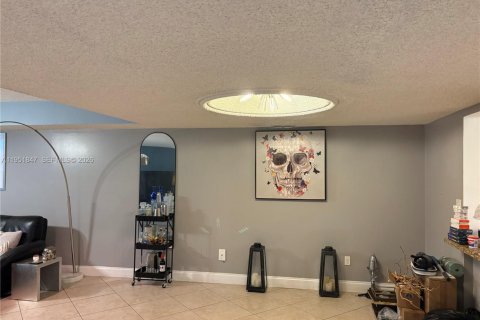 Touwnhouse à vendre à Miami, Floride: 3 chambres, 196.95 m2 № 2006067 - photo 10