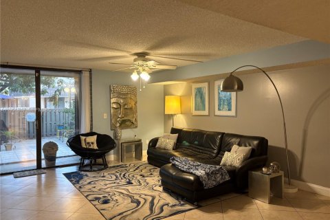 Touwnhouse à Miami, Floride 3 chambres, 196.95 m2 № 2006067