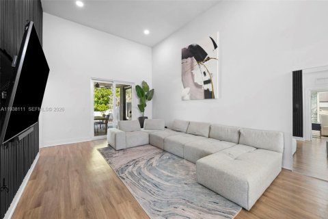 Villa ou maison à louer à Fort Lauderdale, Floride: 4 chambres, 183.39 m2 № 1997922 - photo 25