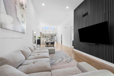 Villa ou maison à louer à Fort Lauderdale, Floride: 4 chambres, 183.39 m2 № 1997922 - photo 26