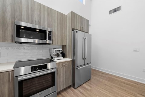 Villa ou maison à louer à Fort Lauderdale, Floride: 4 chambres, 183.39 m2 № 1997922 - photo 20