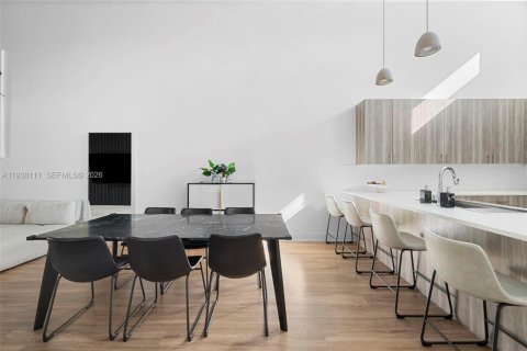 Villa ou maison à louer à Fort Lauderdale, Floride: 4 chambres, 183.39 m2 № 1997922 - photo 15