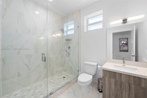 Villa ou maison à louer à Fort Lauderdale, Floride: 4 chambres, 183.39 m2 № 1997922 - photo 8