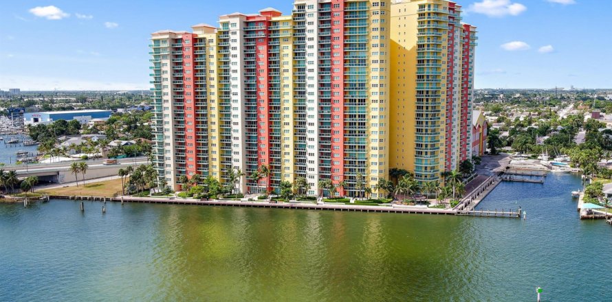 Condominio en Riviera Beach, Florida, 3 dormitorios  № 1208054
