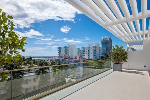 Copropriété à vendre à Miami Beach, Floride: 3 chambres, 250.74 m2 № 1983049 - photo 4
