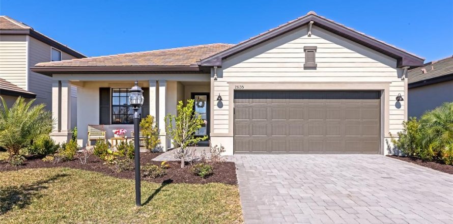 Casa en Bradenton, Florida 3 dormitorios, 171.78 m2 № 2204674