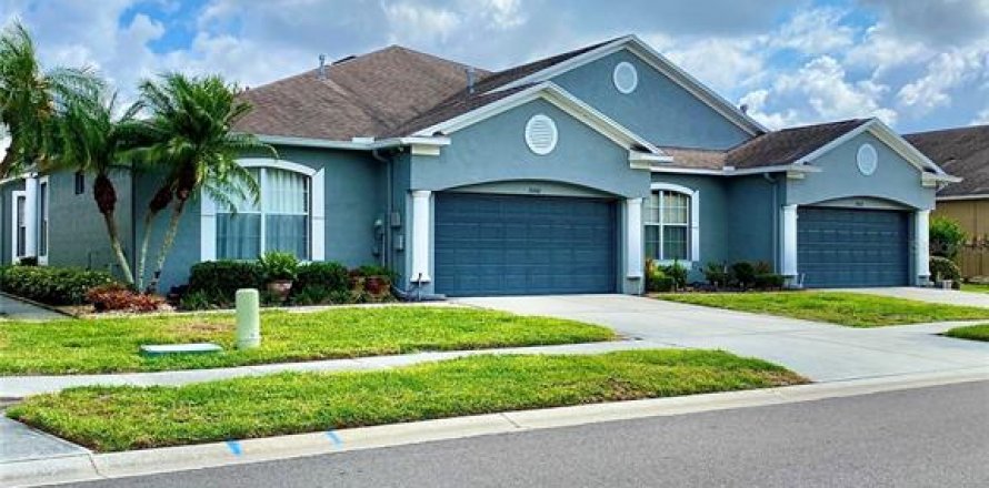 Townhouse in Wesley Chapel, Florida 2 bedrooms, 190.82 sq.m. № 1663119