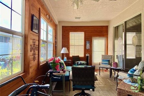 Townhouse in Wesley Chapel, Florida 2 bedrooms, 190.82 sq.m. № 1663119 - photo 28