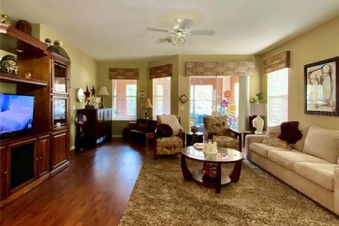 Townhouse in Wesley Chapel, Florida 2 bedrooms, 190.82 sq.m. № 1663119 - photo 4