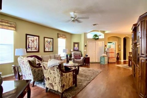 Townhouse in Wesley Chapel, Florida 2 bedrooms, 190.82 sq.m. № 1663119 - photo 5
