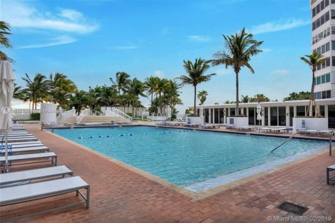 Condo in Bal Harbour, Florida, 2 bedrooms  № 1871710 - photo 26