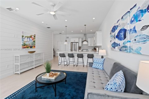 Touwnhouse à vendre à Islamorada, Village of Islands, Floride: 3 chambres, 156.08 m2 № 2027437 - photo 9