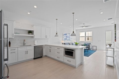 Touwnhouse à vendre à Islamorada, Village of Islands, Floride: 3 chambres, 156.08 m2 № 2027437 - photo 12