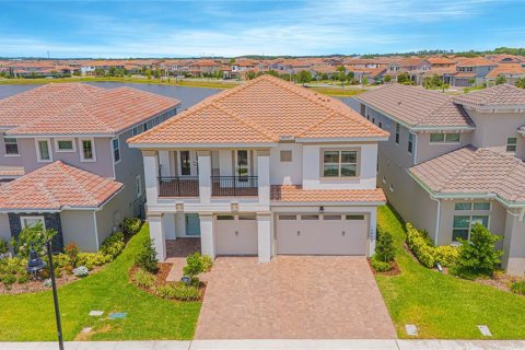 Casa en alquiler en Orlando, Florida, 5 dormitorios, 393.44 m2 № 1675497 - foto 1