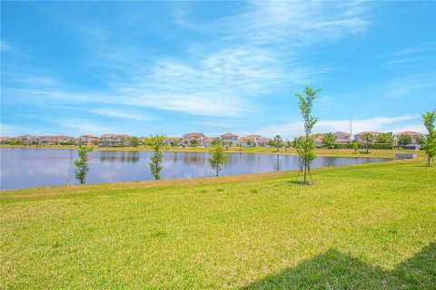 Casa en alquiler en Orlando, Florida, 5 dormitorios, 393.44 m2 № 1675497 - foto 5