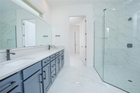 Casa en alquiler en Orlando, Florida, 5 dormitorios, 393.44 m2 № 1675497 - foto 14