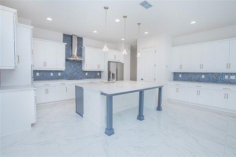 Casa en alquiler en Orlando, Florida, 5 dormitorios, 393.44 m2 № 1675497 - foto 8