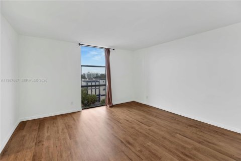 Купить кондоминиум в Норт-Майами, Флорида 2 спальни, 97.55м2, № 2050300 - фото 19