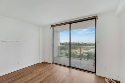 Купить кондоминиум в Норт-Майами, Флорида 2 спальни, 97.55м2, № 2050300 - фото 8